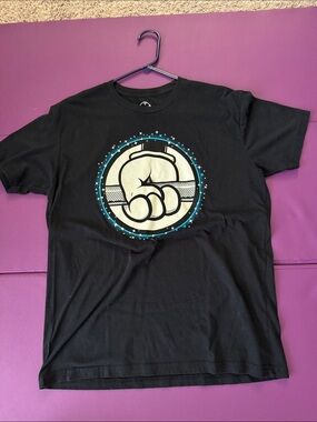 Project X “magical hook grip” tee